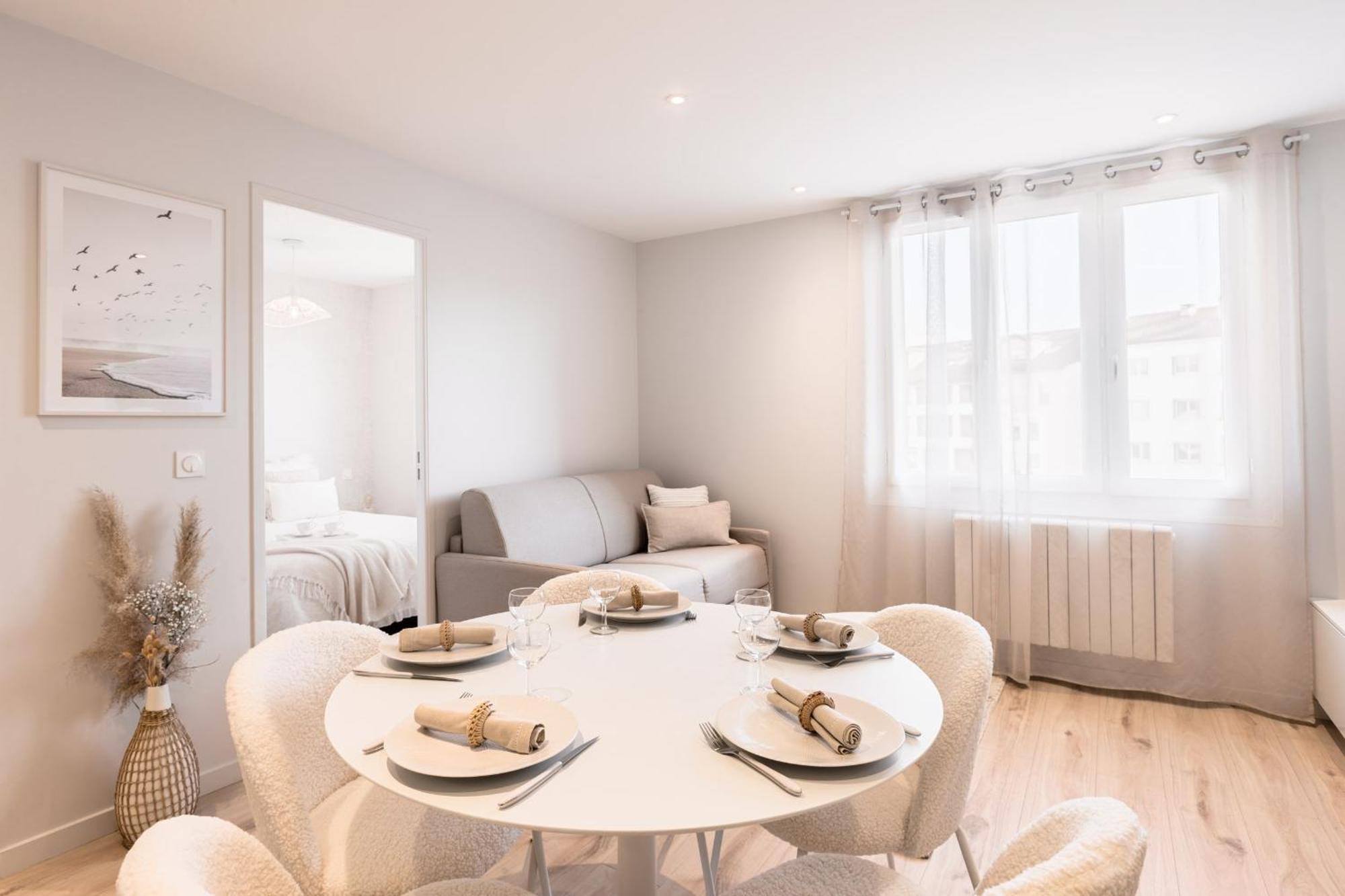 Le Santorin Elegant Calme Parking Apartment Annecy Exterior photo
